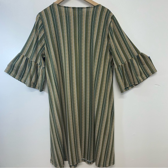 Chelsea Taylor Shift A Line Dress 2X  Geometric Green Ruffle Sleeve Below Knee O - Picture 4 of 9